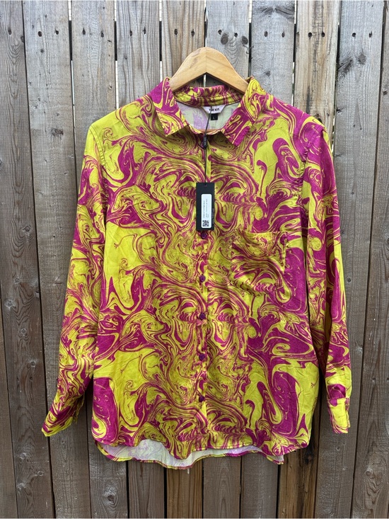 The Kit Tops - The kit swirled printed blouse NWT